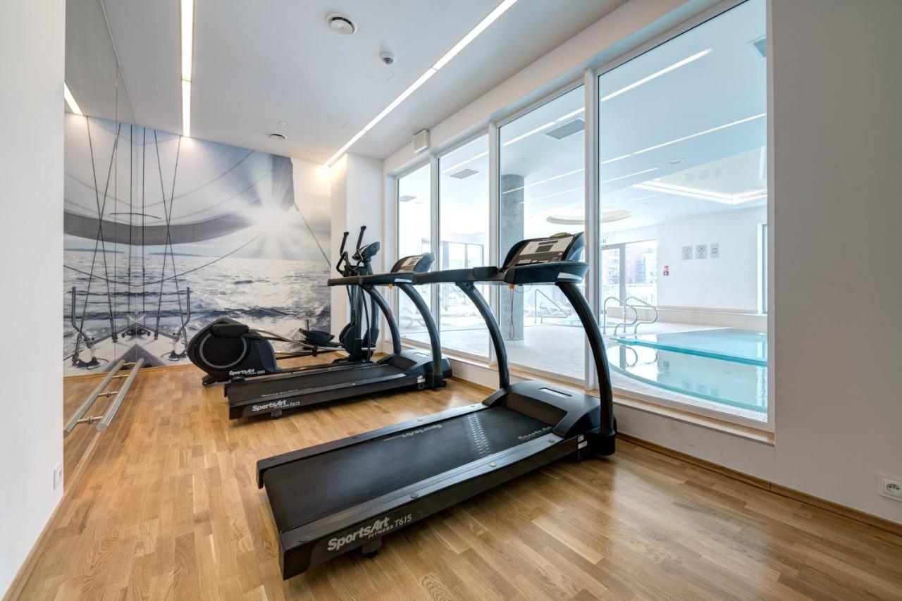 Live & Travel Apartments - Waterlane Island Гданск Екстериор снимка