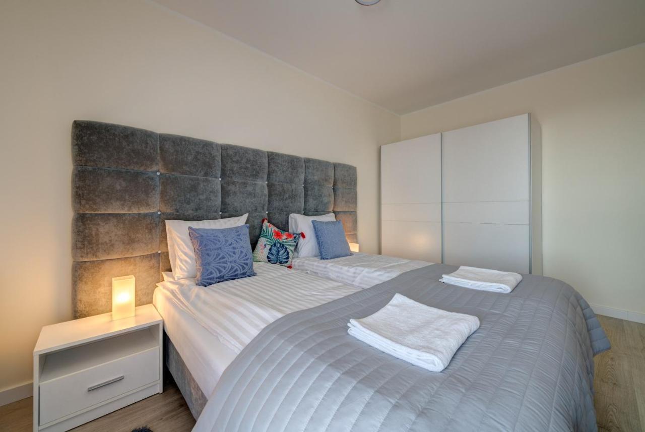 Live & Travel Apartments - Waterlane Island Гданск Стая снимка