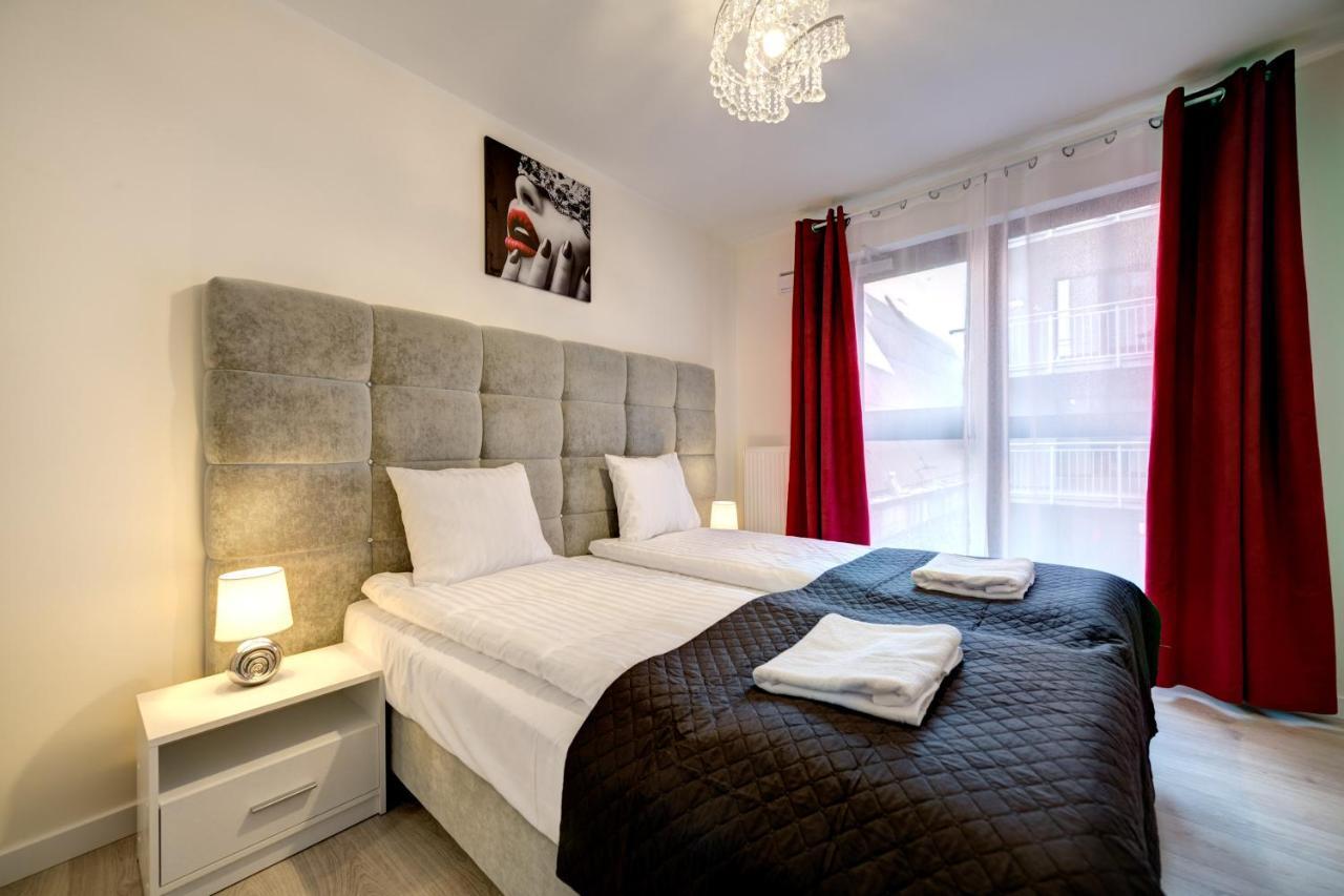 Live & Travel Apartments - Waterlane Island Гданск Стая снимка