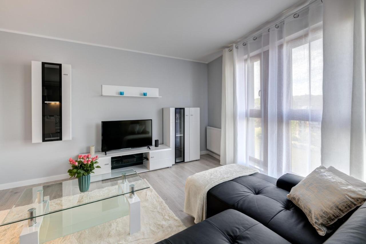 Live & Travel Apartments - Waterlane Island Гданск Екстериор снимка