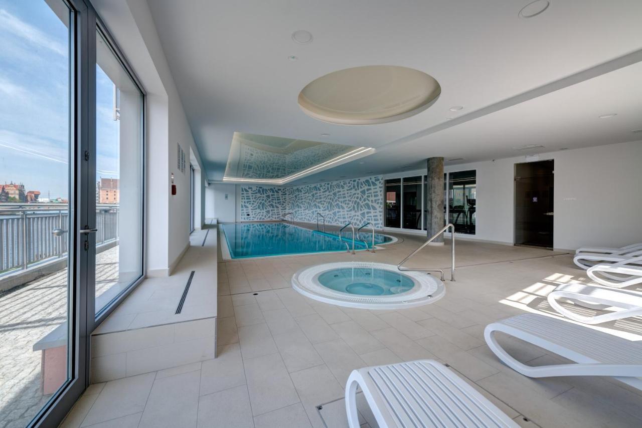 Live & Travel Apartments - Waterlane Island Гданск Екстериор снимка